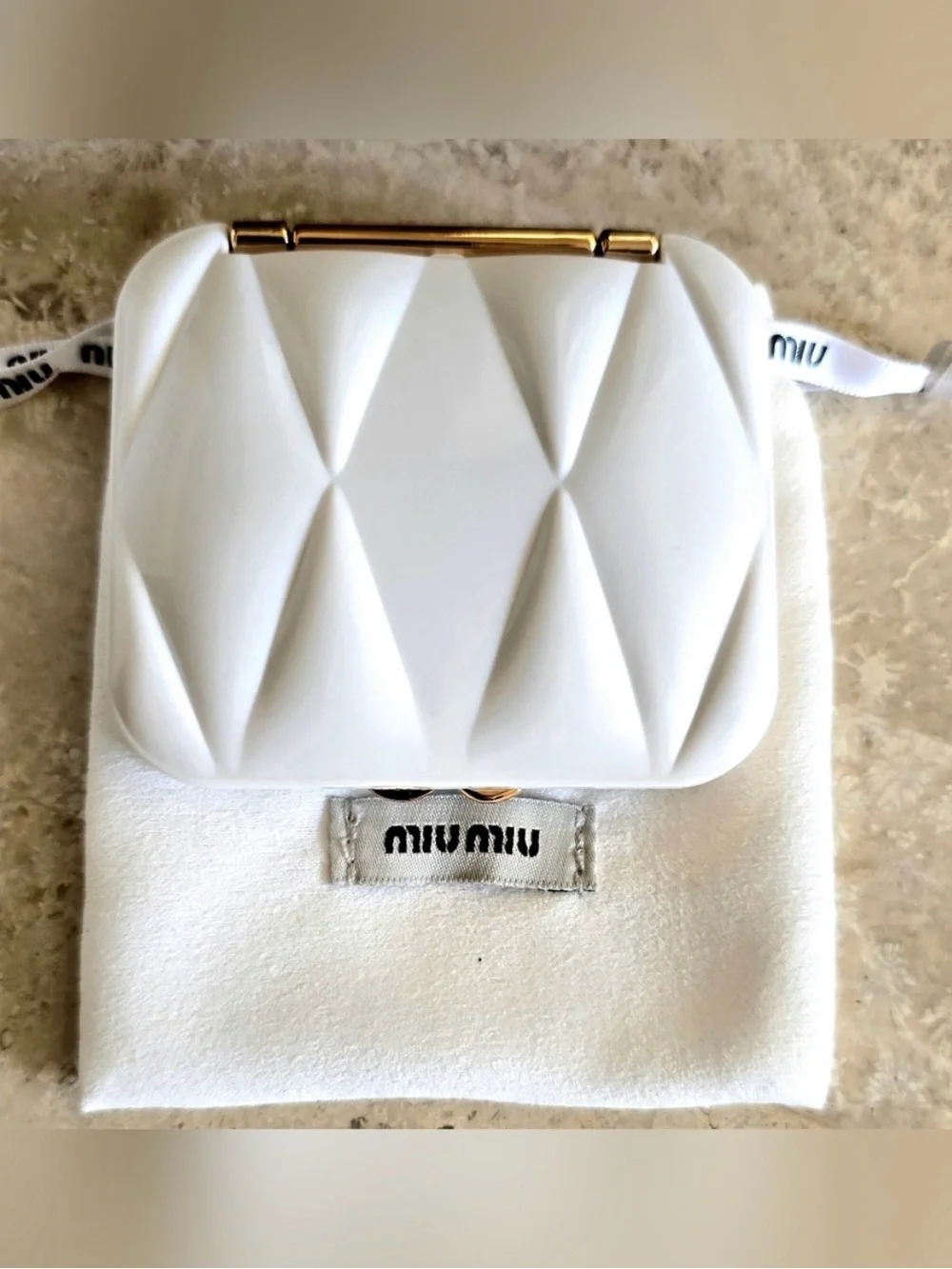 Miu Miu White And Gold Quilted Compact Mirror NIB - Picture 4 of 5